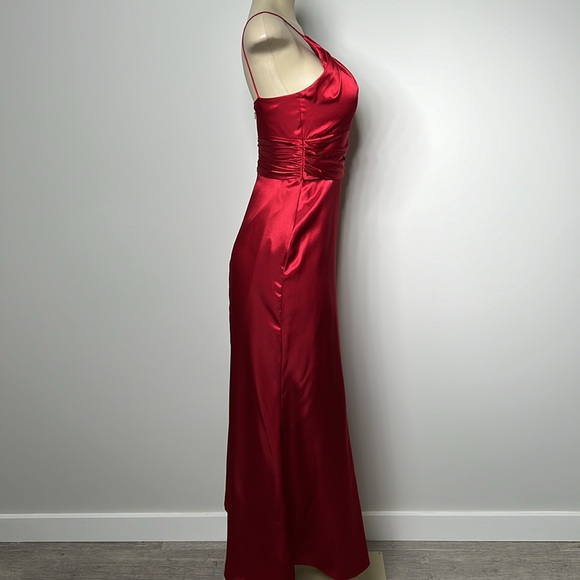 Belsoie US size 6 red satin gown - Picture 4 of 6